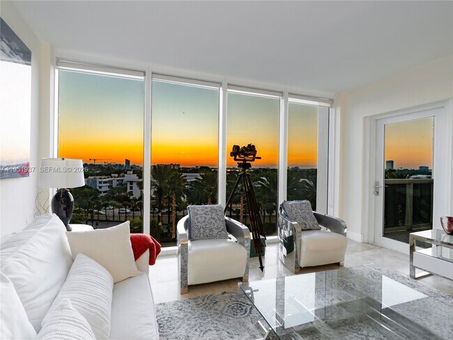 Building Photo - 10275 Collins Ave