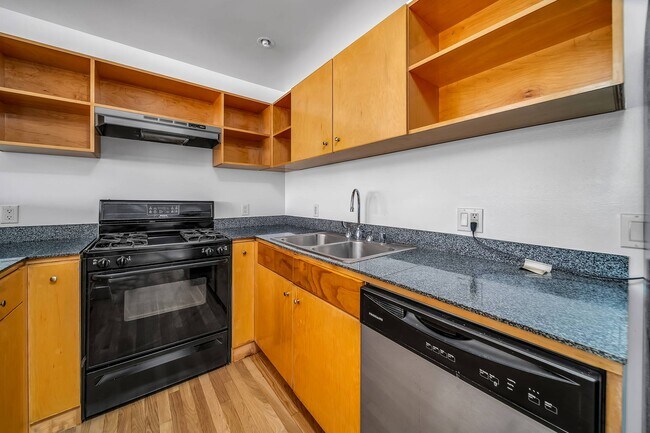 Building Photo - 511 Rialto Ave