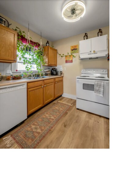 Building Photo - 106 Delmont Dr