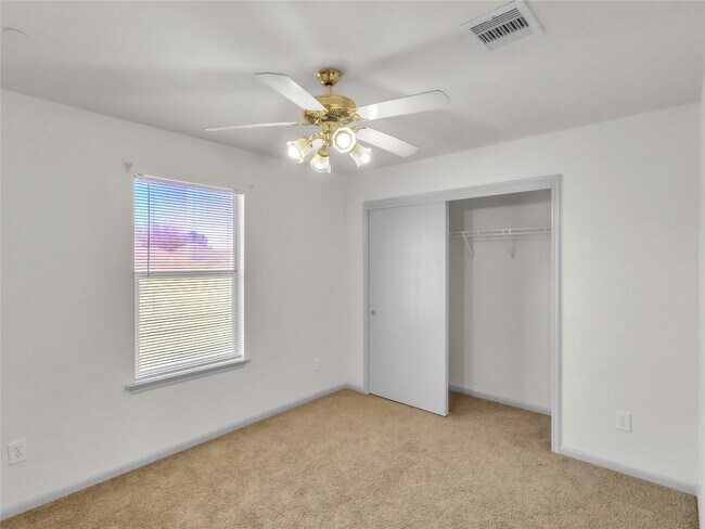 Building Photo - 19022 Yellow Thrush Dr