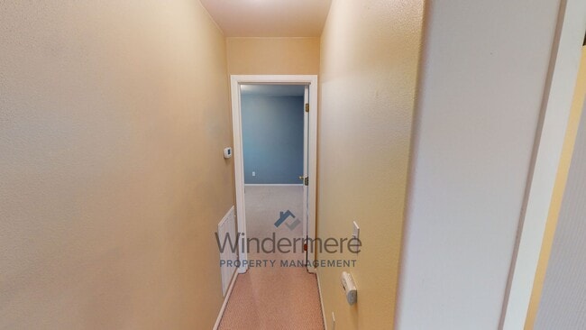 Building Photo - Birch615