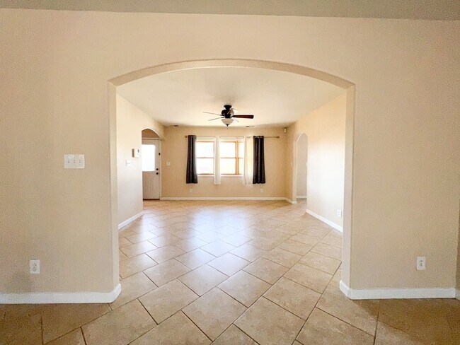 Building Photo - A Beautiful 2 Bedroom Home with Office and 2 Bonus Room