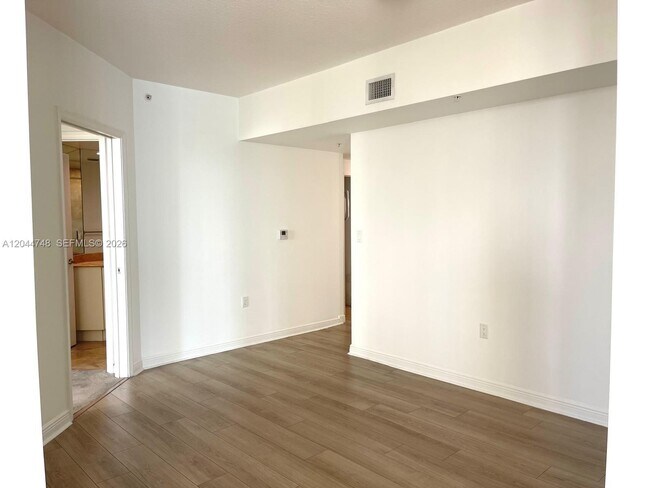 Building Photo - 1755 E Hallandale Beach Blvd