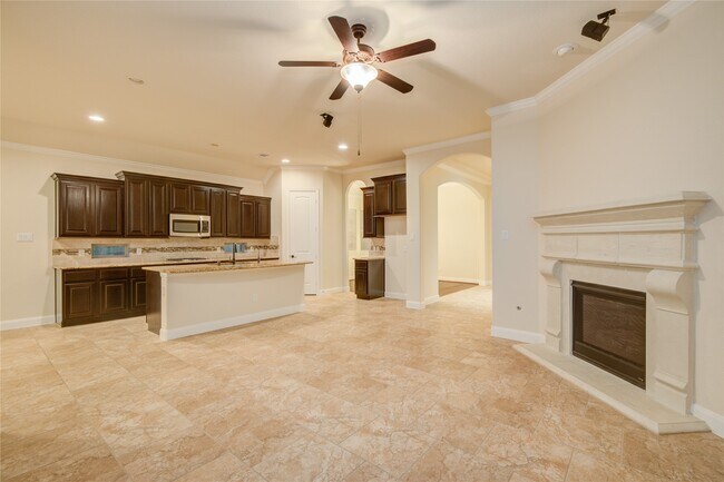 Building Photo - 27330 Aspen Falls Ln