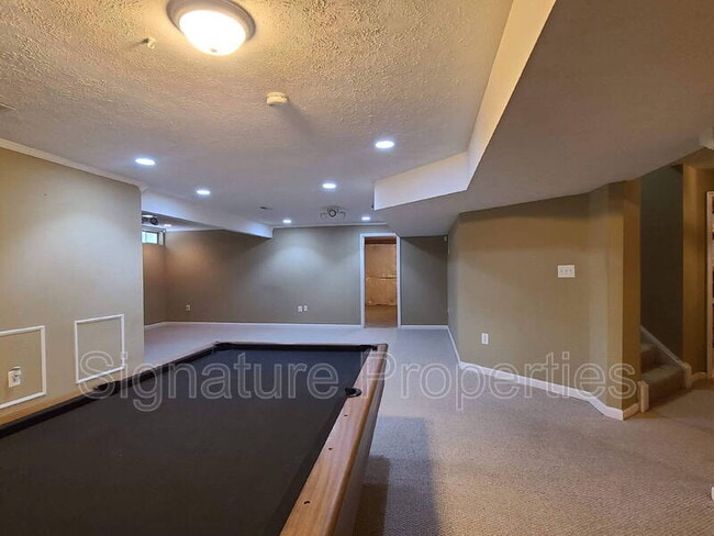 Building Photo - 4002 Mossy Bank Ln