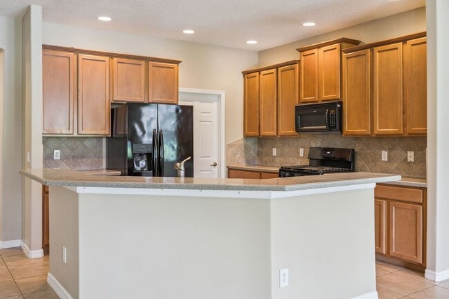 Building Photo - 4468 Blue Major Dr