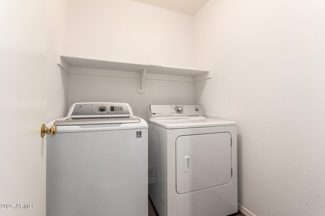 Building Photo - 21629 N 79th Dr