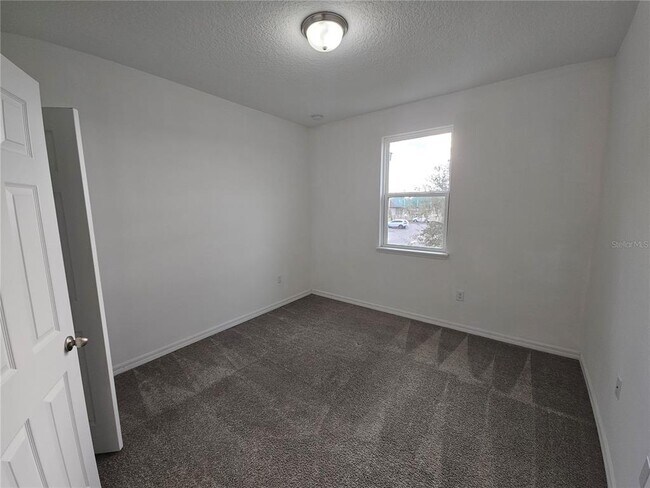 Building Photo - 15313 Willow Arbor Cir