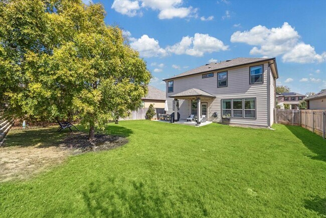 Building Photo - 7916 Crystalbrook W