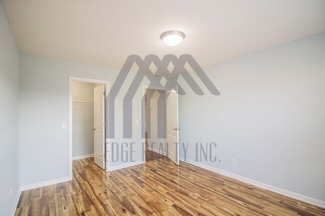 Building Photo - 174 Aquinnah Dr