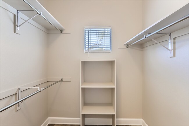 Building Photo - Beautiful townhome in Cottages of Berthoud...