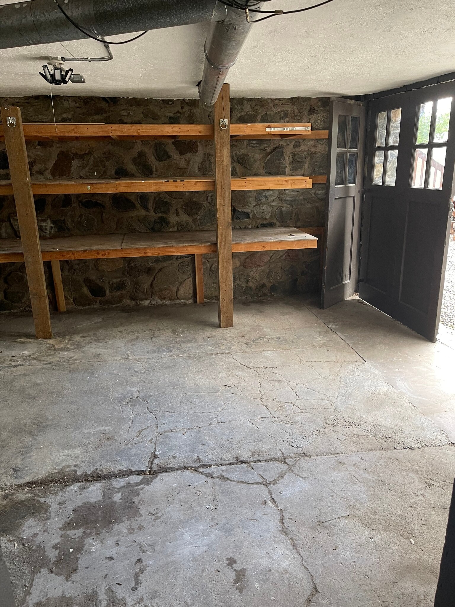 Garage - 408 Aspen St