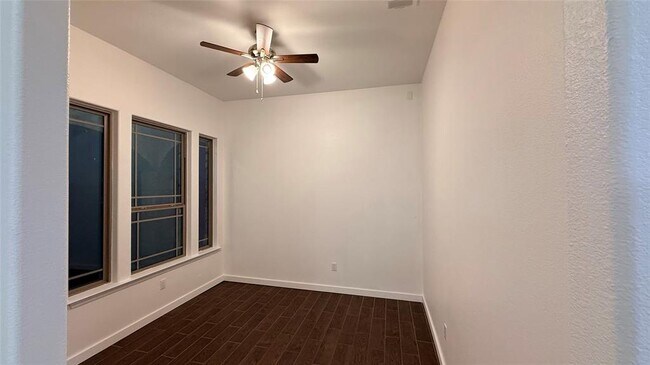 Building Photo - 5673 Solana Ranch Rd