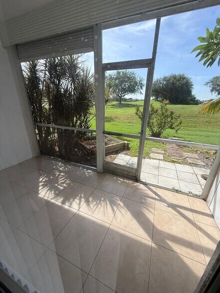 Building Photo - 2510 SW 81st Ave