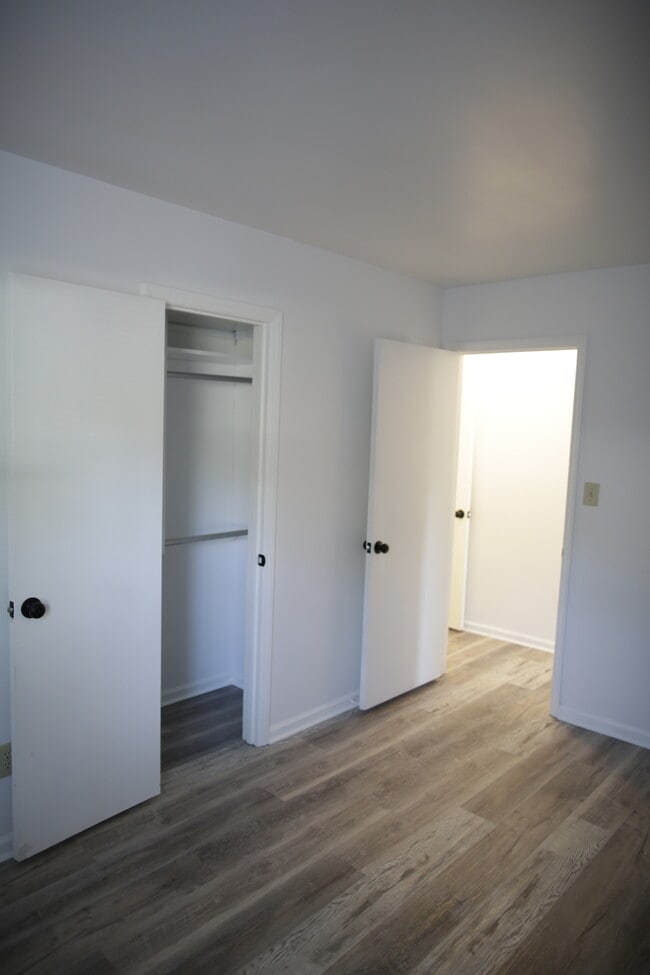 Building Photo - 12300 Rock Canyon Dr