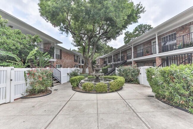 Building Photo - 14333 Memorial Dr