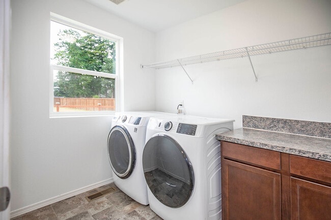 Building Photo - 111 Carver Walk SE