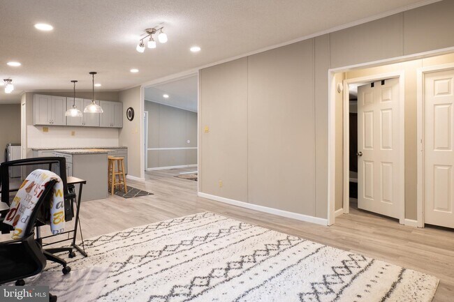 Building Photo - 6721 Timberbrook Ln