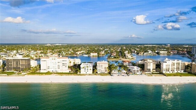 Building Photo - 9486 Gulf Shore Dr