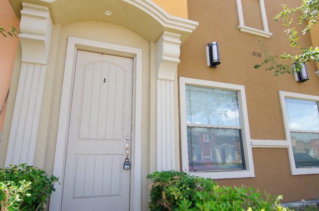 Building Photo - 15 Regal Dr