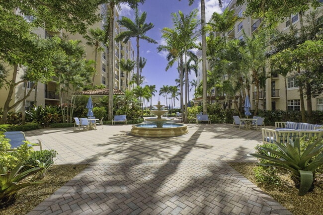 Building Photo - 1801 N Flagler Dr