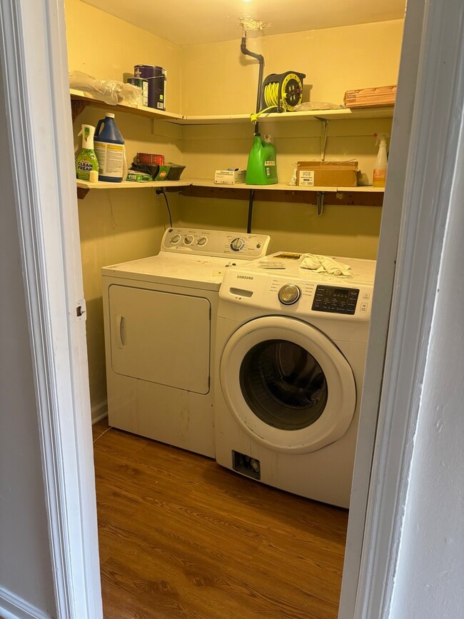 Building Photo - 14 Driscoll Court