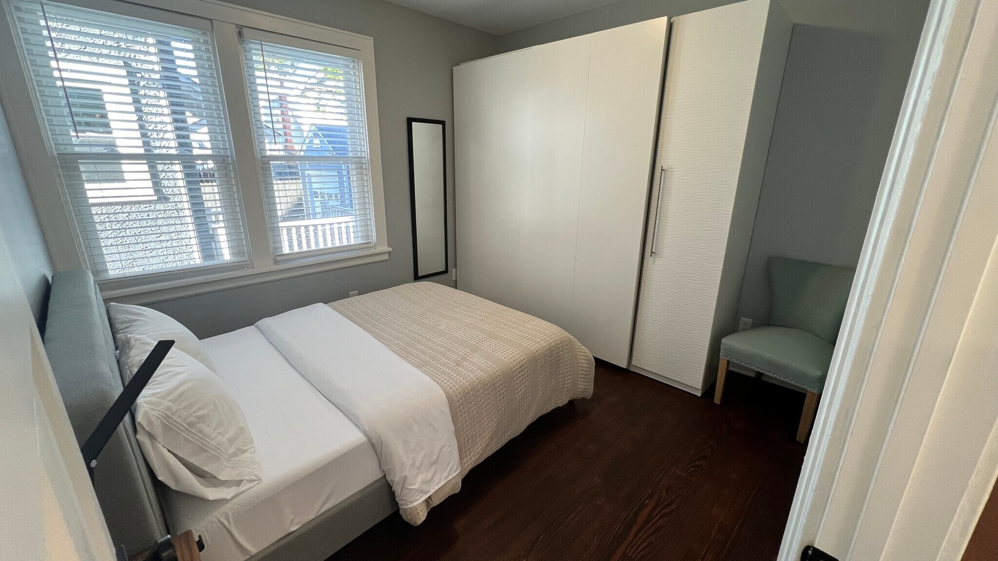 Bedroom 1, Queen - 3044 Minot Ave