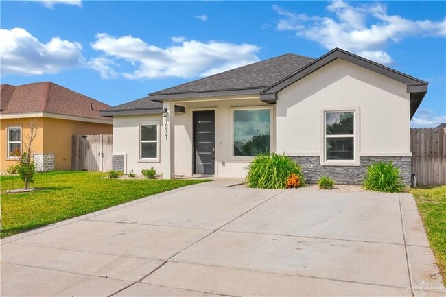 Building Photo - 23 N Sugar Bear Dr