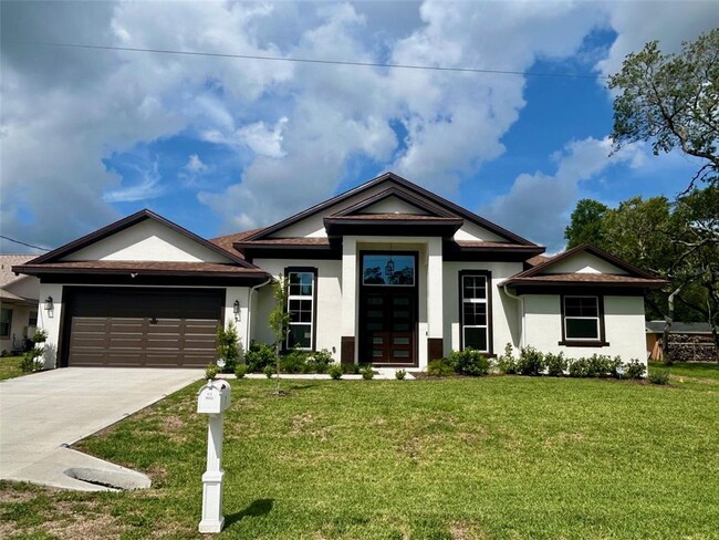Primary Photo - 7 Fortune Ln