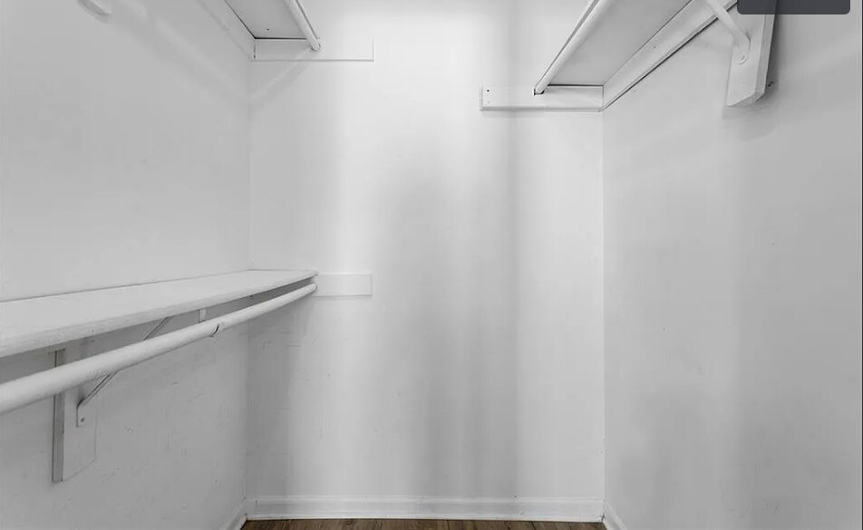 Building Photo - 14011 Dunbar Ct