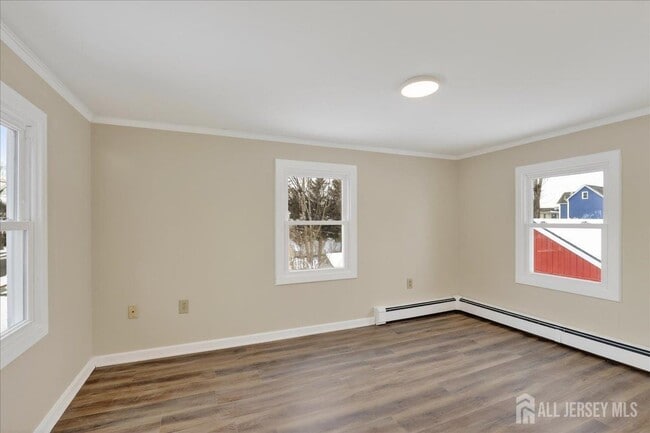 Building Photo - 28 Sedgwick St