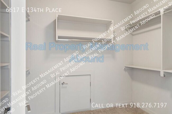 Building Photo - 6617 E 134th Pl S