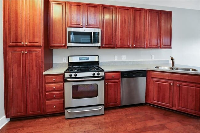 Building Photo - 799 Hammond Dr