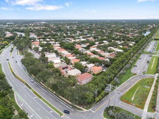 Building Photo - 4708 NW 115th Terrace