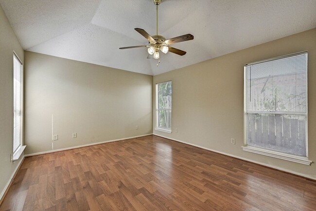 Building Photo - 19803 Lions Gate Ct