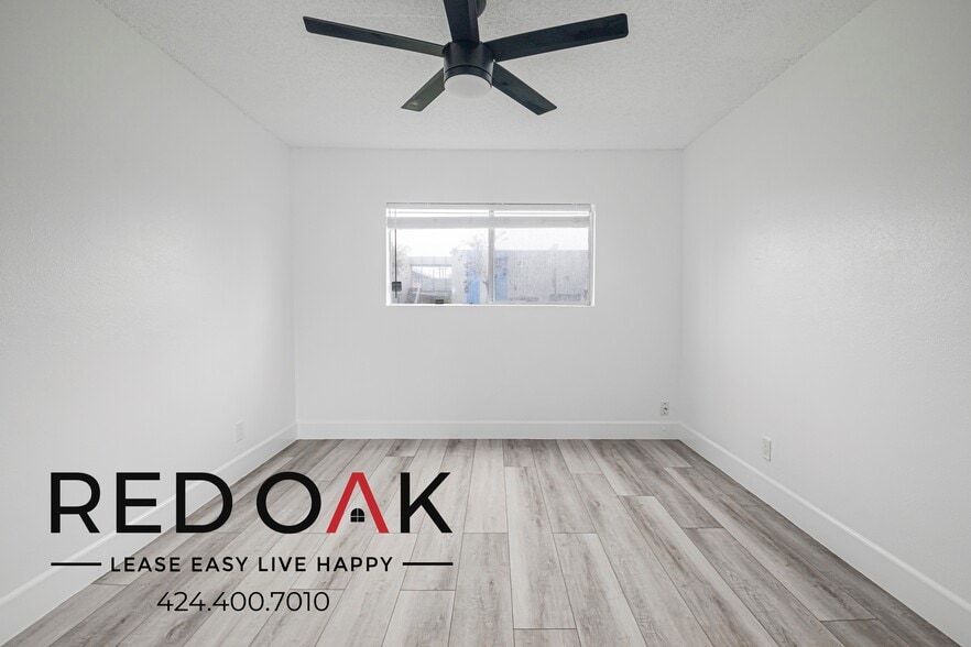 Building Photo - 630 N Cerritos Ave