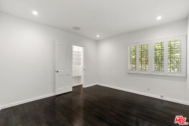 Building Photo - 1246 Peck Dr