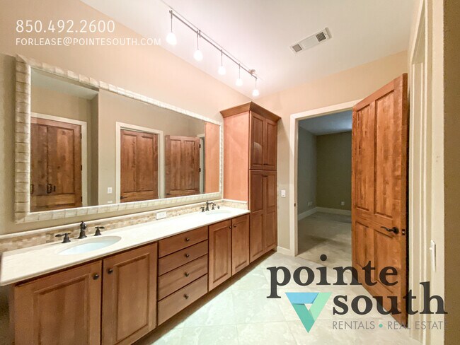 Building Photo - $500 OFF First Full Month's Rent!