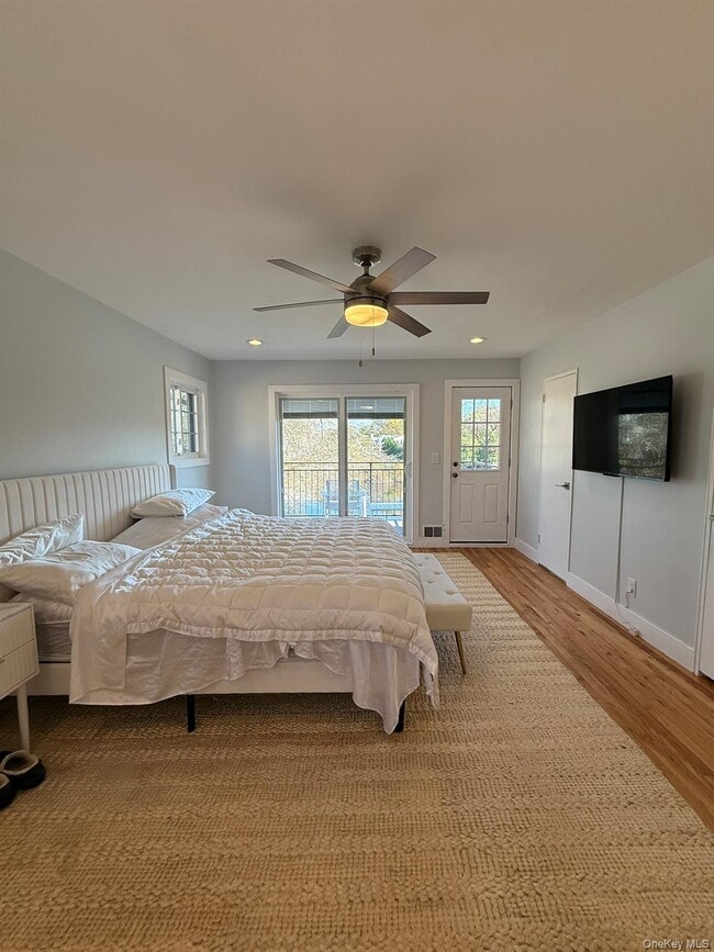 Building Photo - 640 Derby Ave