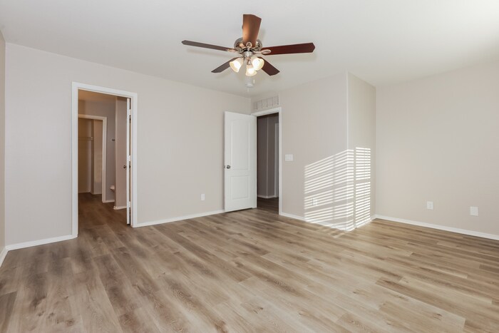 Building Photo - 24455 N Good Pasture Ln