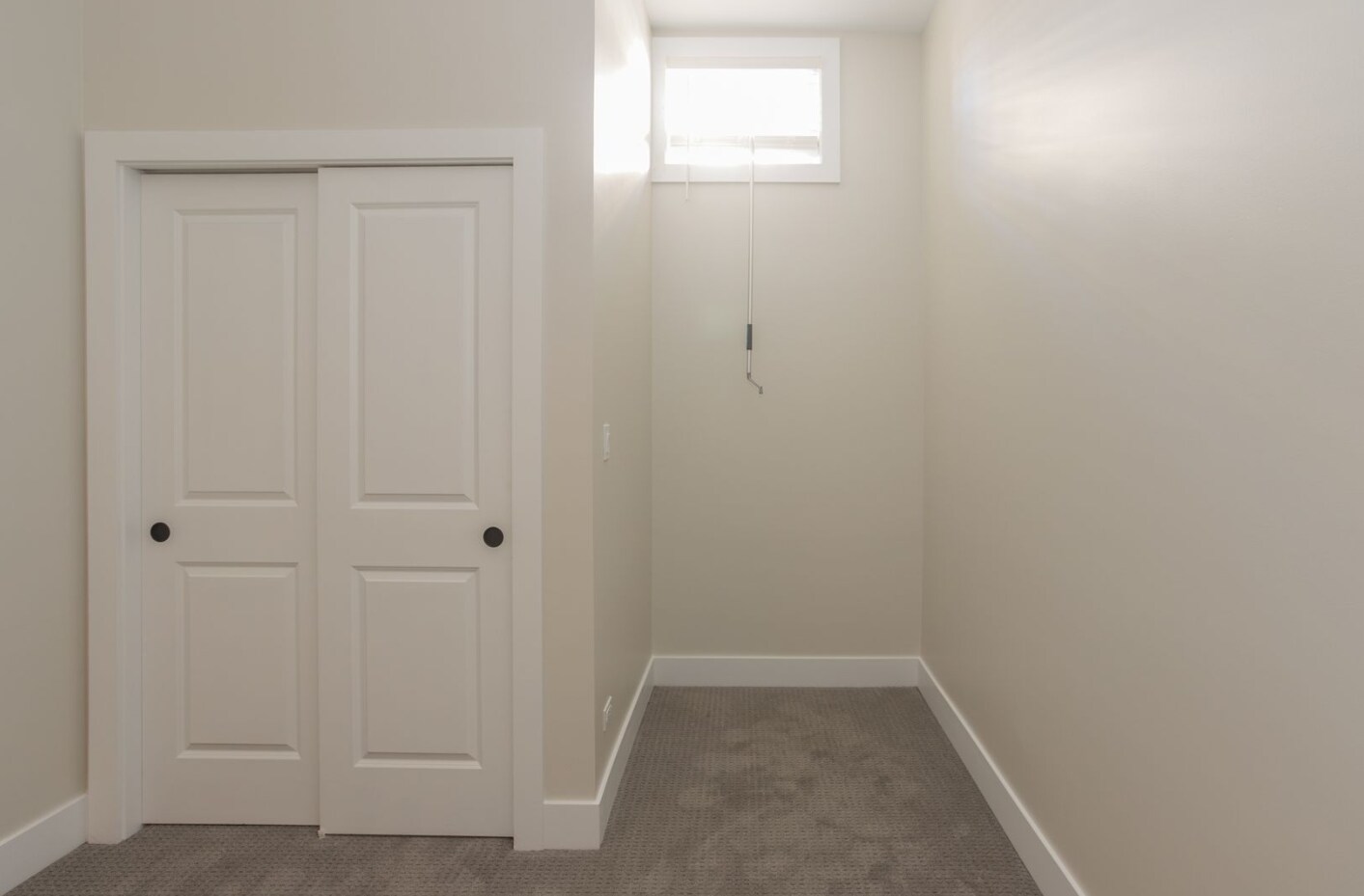 Building Photo - 1405 W Belden Ave