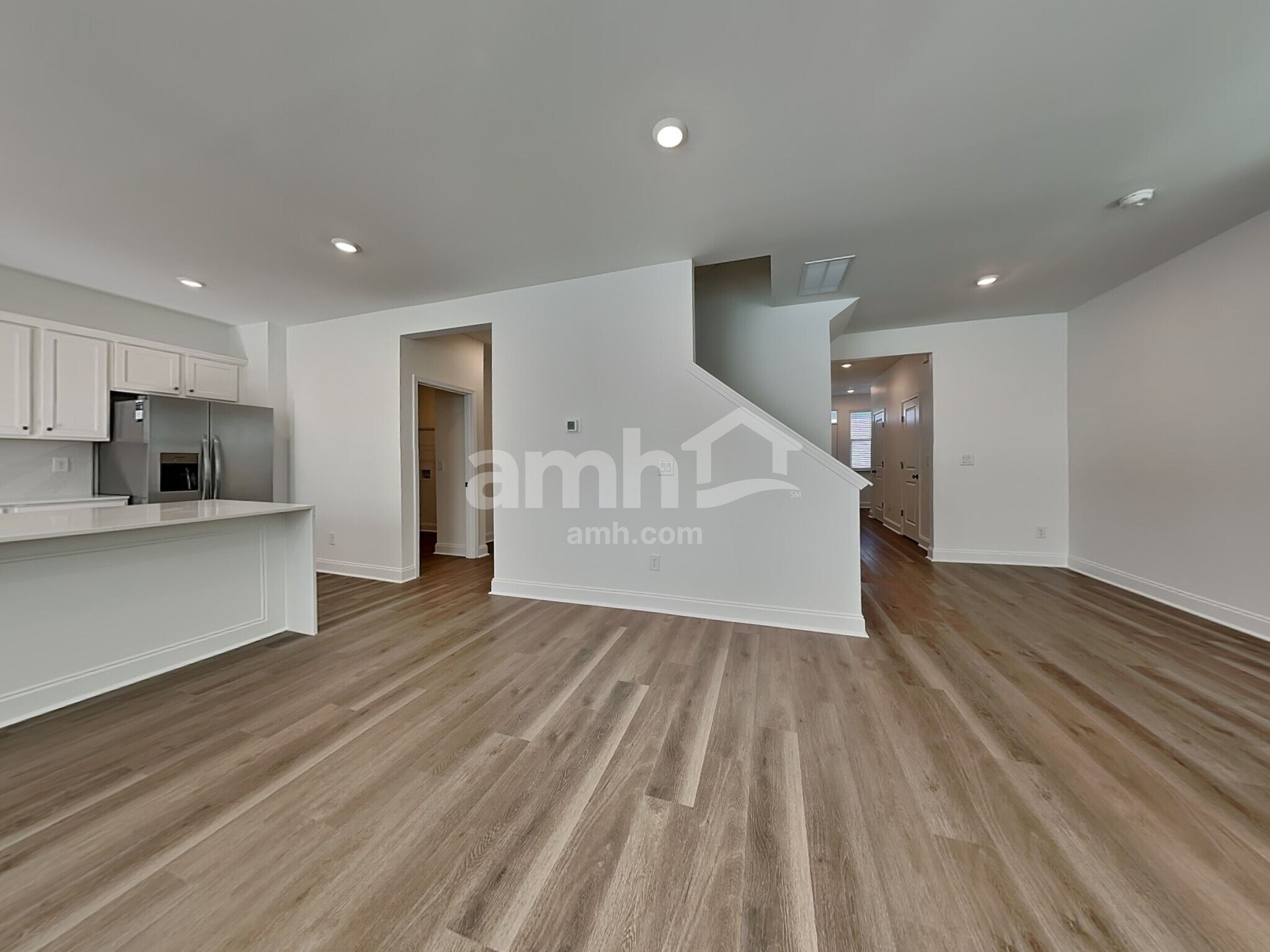 Building Photo - 433 Armstrong Curv