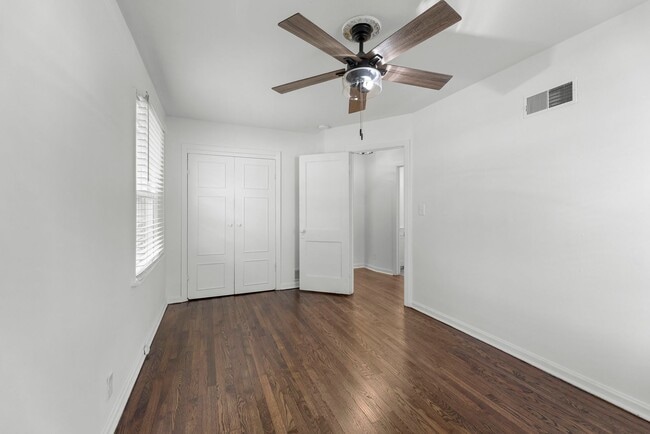 Building Photo - Newly Renovated Home - Steps Away from KU Med