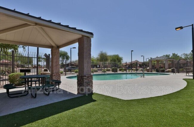 Building Photo - 3332 S Bowman Rd