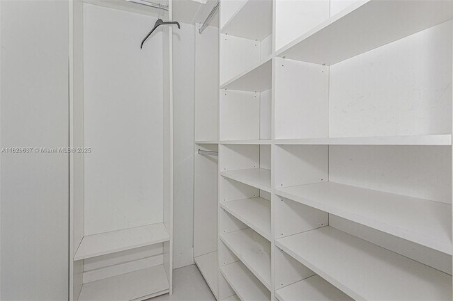 Building Photo - 2301 Collins Ave