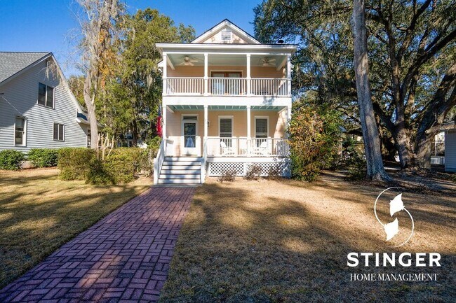 Primary Photo - 32 Brisbane Dr