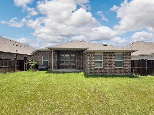 Building Photo - 6111 Gloucester Dr