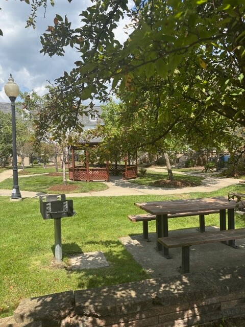 Common area - 1105 Freesia Ct