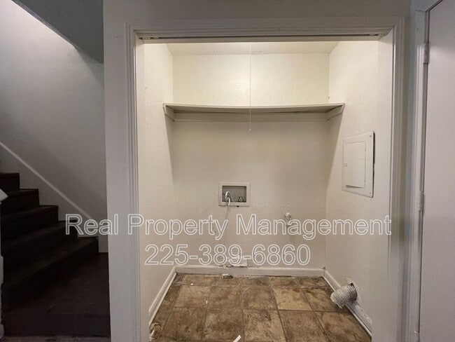 Building Photo - 750 Hospital Rd