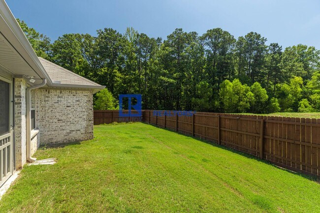 Building Photo - 1019 Silver Cir